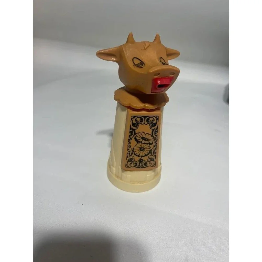 Vintage cow creamer whistle